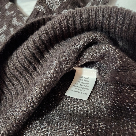 Nine West Animal Print V-Neck Sweater Womens Size S - Picture 4 of 7